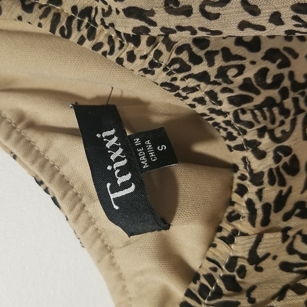 Francesca's Leopard Print Romper - Picture 7 of 9